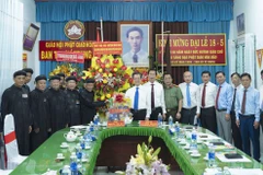 An Giang : félicitations à l’occasion du 86e anniversaire de la fondation du bouddhisme Hoa Hao