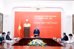 Le secrétaire général du Parti et président de la République, To Lam, commandant en chef des forces armées populaires et président du Conseil de défense et de sécurité, lors de la réunion. Photo: VNA