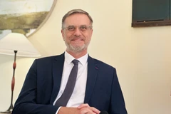 L’ambassadeur de France au Vietnam, Olivier Brochet. Photo: VNA