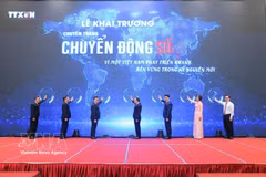 Cérémonie de lancement de la plate-forme d’information « Chuyen dong so », accessible à l’adresse http://chuyendongso.vnanet.vn. Photo: VNA