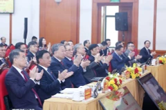 Dirigeants et anciens dirigeants du Parti et de l'Etat lors de l'événement. Photo: VNA