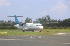 Un avion à l’aéroport de Ca Mau. Photo d'archives: VNA