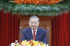 Le 26 janvier, au siège du Comité central du Parti communiste du Vietnam (PCV), le secrétaire général du PCV, To Lam, s’est entretenu par téléphone avec le secrétaire général du Parti communiste chinois (PCC) et président de la Chine, Xi Jinping. Photo: VNA