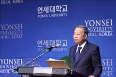 Le secrétaire général Tô Lâm prononce un discours de politique à l’Université Yonsei. Photo: VNA