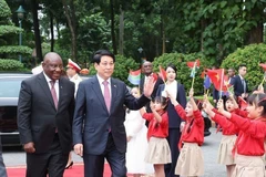 Les présidents Luong Cuong et Matamela Cyril Ramaphosa. Photo: VNA