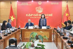 Dans l’après-midi du 26 janvier, à Hanoï, une rencontre avec la presse dans le cadre du programme « Xuân Quê hương » 2026 a été organisée. Photo: VNA