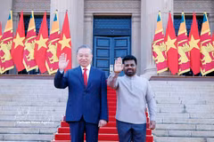 Le secrétaire général du Parti communiste du Vietnam (PCV) et président du Vietnam, To Lam, et le président sri-lankais, Anura Kumara Dissanayake. Photo: VNA