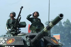 Lors de la répétition du défilé célébrant le 80e anniversaire de la Fête nationale. Photo : VNA
