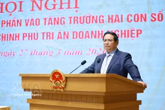 Le Premier ministre Pham Minh Chinh s’exprime lors de la conférence. Photo : VNA