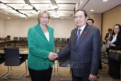 Le président de l’Assemblée nationale du Vietnam, Tran Thanh Man, et Anke Rehlinger, présidente du Bundesrat (chambre haute du Parlement d’Allemagne). Photo: VNA