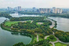 Le parc de Yên So à Hanoï. Photo: VNA