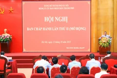 Réunion du Comité du Parti du Comité populaire de Hanoï. Photo: Comité populaire de Hanoï