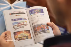 Manuel de lutte contre les fausses informations en ligne. Photo: VNA