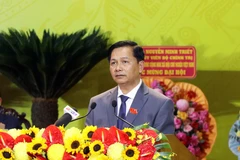Trân Van Lâu, secrétaire adjoint du Comité du Parti et président du Comité populaire de Cân Tho, est désigné au rôle du secrétaire du Comité provincial du Parti de Vinh Long pour le mandat 2025-2030. Photo: VNA