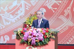 Le secrétaire général du Parti, Tô Lâm s'exprime à la cérémonie commémorant le 80e anniversaire de la fondation du gouvernement. Photo: VNA