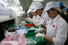 L’augmentation du taux de localisation de l’industrie de sous-traitance constitue un levier essentiel pour réduire la dépendance aux importations, renforcer la compétitivité et consolider les bases du développement industriel national. Photo: VNA