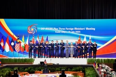 Les ministres à la la réunion ASEAN+3. Photo: VNA