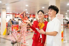  Vietjet a annoncé l'ouverture à la vente de 390 000 sièges supplémentaires pour servir le Nouvel An lunaire 2026. Photo: Vietjet