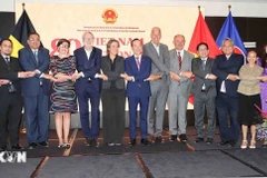 Banquet célébrant le 80ᵉ anniversaire de la Fête nationale du Vietnam à Bruxelles. Photo: VNA