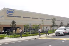 Usine d'assemblage et de test de puces d'Intel dans le Parc de haute technologie de Saigon. Photo : VNA