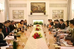 Le vice-ministre des Affaires étrangères Nguyen Manh Cuong et son homologue indien Periasamy Kumaran coprésident la 13ᵉ consultation politique entre le Vietnam et l’Inde ainsi que leur 10ᵉ dialogue stratégique au niveau de vice-ministre des Affaires étrangères. Photo: VNA
