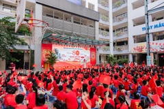 Évènement de l'école primaire Thanh Công B en l'honneur du 80e anniversaire de la Fête nationale. Photo: VNA