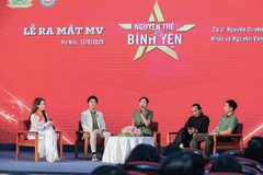 Lancement de la vidéo musicale « Nguyện thề vì bình yên ». Photo: VNA