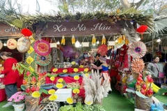 Le point d’orgue du festival est un espace de marché avec près de 30 stands présentant des produits agricoles locaux. Photo: VNA