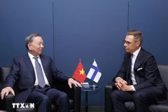 Le secrétaire général du PCV et président vietnamien Tô Lâm et le président finlandais Alexander Stubb. Photo: VNA