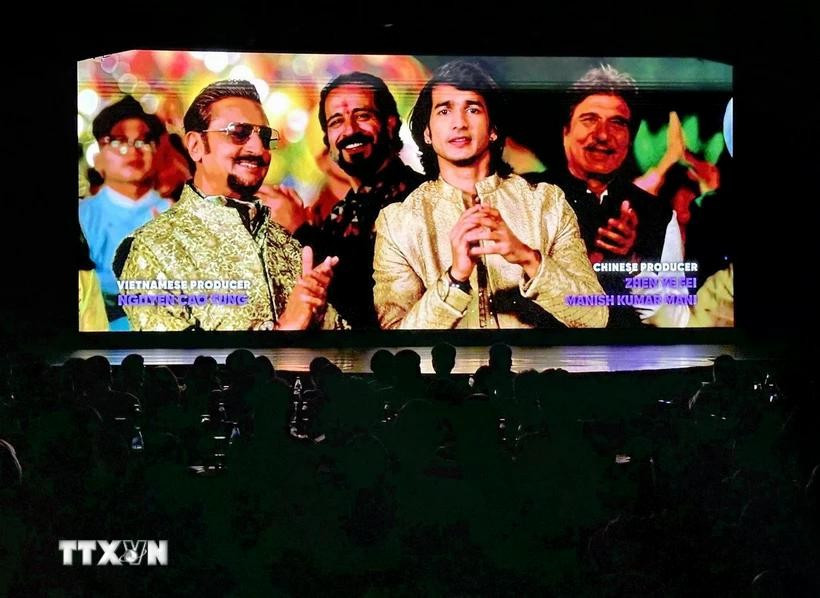 Projection du film « Love in Vietnam » à Da Nang. Photo: VNA