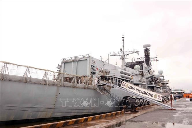 La frégate britannique HMS Richmond au port international de Nha Rong - Khanh Hoi, à Hô Chi Minh-Ville. Photo: VNA