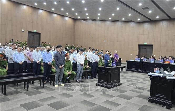 Ouverture du procès de 41 personnes impliquées dans l’affaire à Phuc Son Group. Photo: VNA