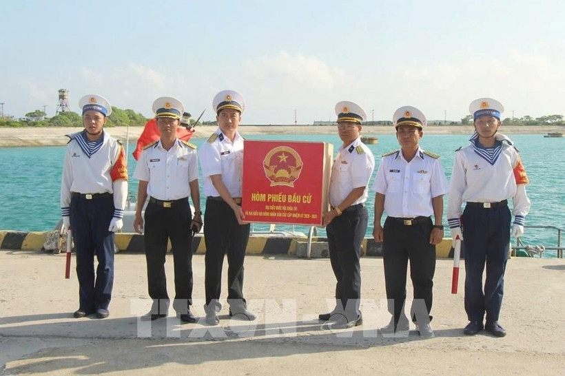 Le Conseil électoral national a autorisé la Commission électorale de la province de Khanh Hoa à organiser des élections anticipées dans certaines circonscriptions électorales de la zone spéciale de Truong Sa. Photo: VNA