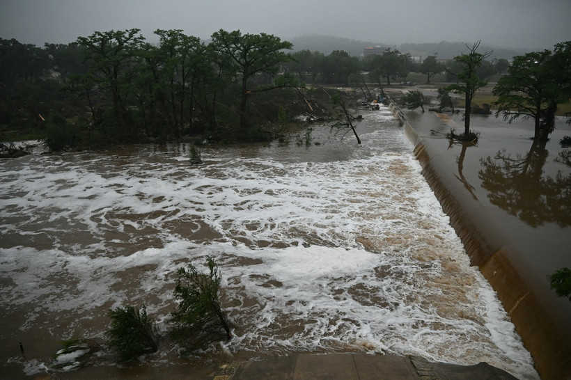 De violentes inondations ont frappé le comté de Kerr, au Texas. Photo: U.S. Coast Guard/VNA