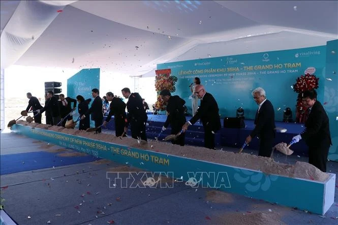 Mise en chantier d’une nouvelle phase, d’une valeur d’un milliard de dollars, du projet The Grand Ho Tram. Photo: VNA