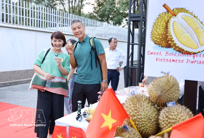 Le durian vietnam présenté en à Pékin, en Chine. Photo: VNA