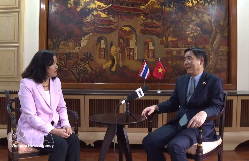 L’ambassadeur du Vietnam en Thaïlande, Pham Viet Hung lors d'une interview accordée à l’Agence vietnamienne d’information. Photo: VNA