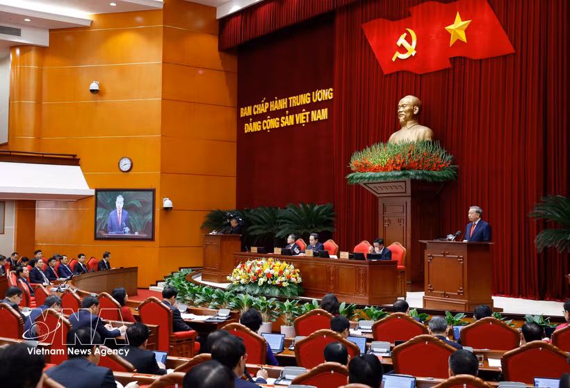 Le secrétaire général To Lam s'exprime à l'ouverture du 2e Plénum du Comité central du Parti du 14e mandat. Photo: VNA