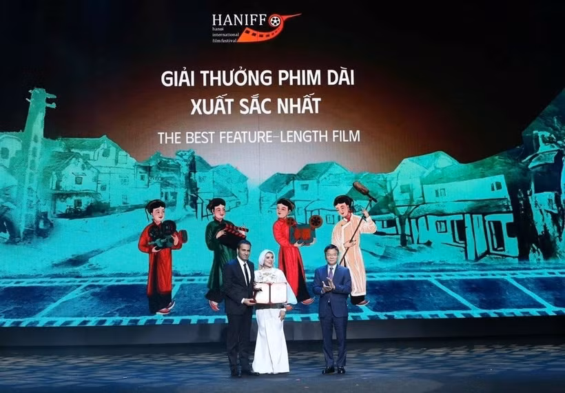 Remise de prix du 7e Festival international du film de Hanoï. Photo: nguoihanoi.vn