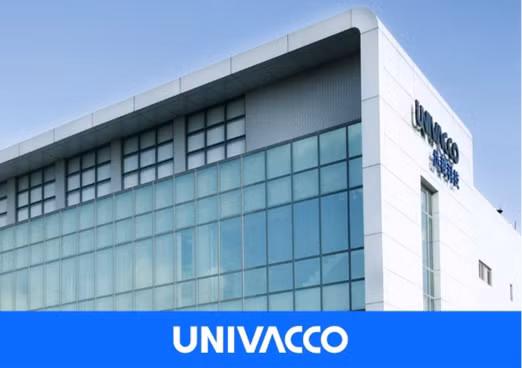 Fondée en 1990, UNIVACCO est spécialisée dans la fabrication de films métallisés sous vide et de technologies de revêtement de surface destinés aux secteurs de l’impression, de l’emballage et des matériaux avancés. Photo: vir.com.vn