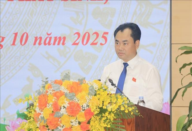 Trinh Viêt Hung, membre suppléant du Comité central du Parti et secrétaire du Comité du Parti de la province de Lao Cai pour le mandat 2025–2030, a été désigné au poste de président du Conseil populaire provincial. Photo: VNA