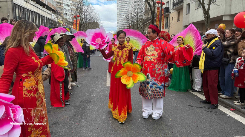 Dans cette ambiance festive, la délégation vietnamienne s’est une nouvelle fois distinguée. Photo: VNA