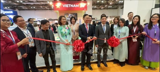 Inauguration du pavillon de Hô Chi Minh-Ville à l’ITB Asia 2025. Phôt: VNA