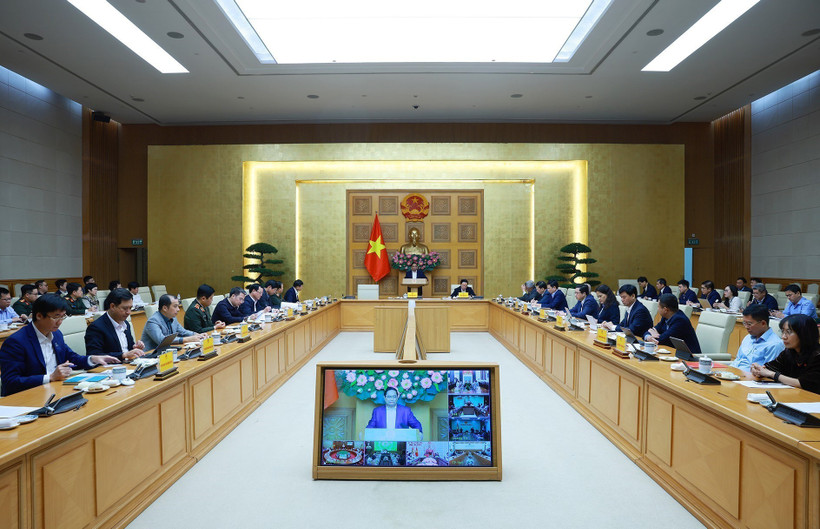 Le Premier ministre Pham Minh Chinh préside la visioconférence pour évaluer l'avancement de la « Campagne Quang Trung ». Photo: VNA