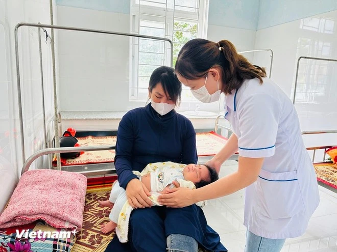 Le Vietnam renforce les investissements dans les soins de santé primaires. Photo: VietnamPlus