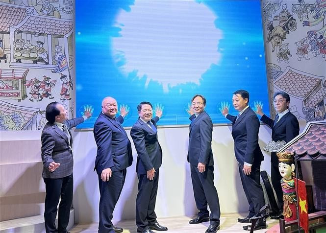 Ouverture de la Semaine de la Marque Nationale à l’Exposition universelle 2025 à Osaka. Photo: VNA