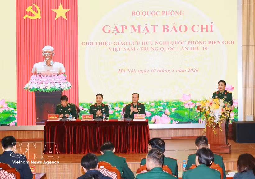 Conférence de presse sur la 10e édition de l’échange amical de défense frontalière Vietnam – Chine. Photo: VNA
