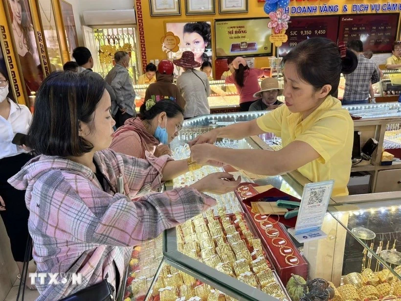 Le Premier ministre demande une gestion plus stricte du marché de l'or. Photo: VNA