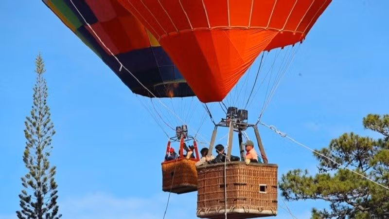 Du 24 au 26 octobre, la province de Lâm Dông deviendra une destination culturelle et touristique de choix avec l'inauguration de la Fête des montgolfières et des arts 2025. Photo: comité d'organisation