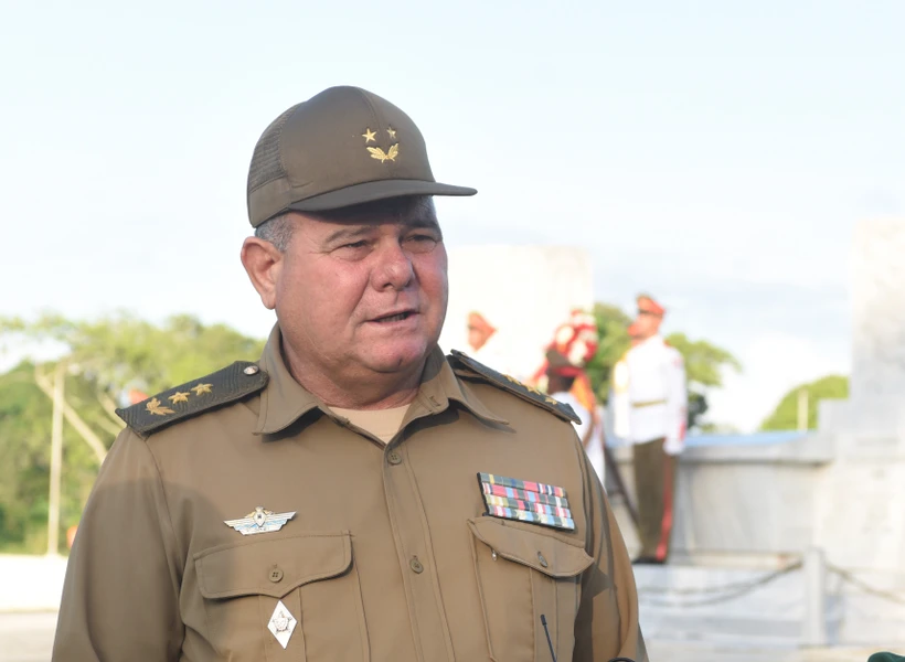 Le général de division Víctor Leonardo Rojo Ramos, membre du Comité central du Parti communiste de Cuba (PCC) et directeur du Département général de la politique du ministère cubain des Forces armées révolutionnaires. Photo: VNA